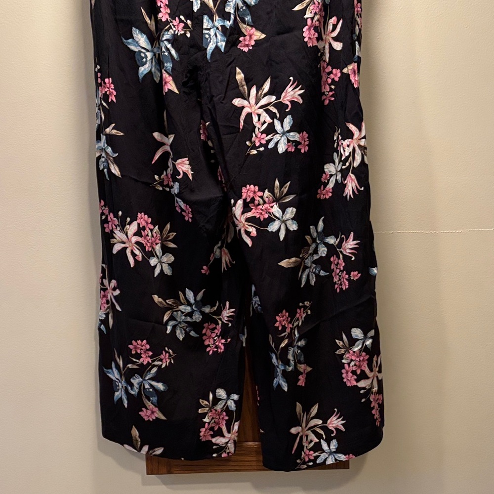 NWT Torrid Black and Pink Floral Top and matching pants - size 1X - Picture 9 of 14